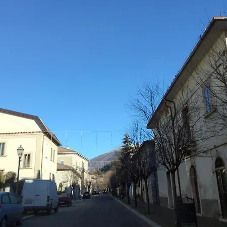 Casa Vacanze Il Marsicano شقة بيسكاسيرولي